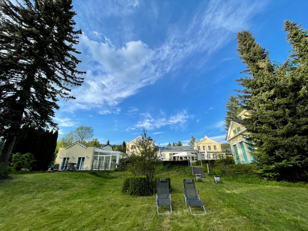Hotel Quellenpark Bad Elster Exterior foto
